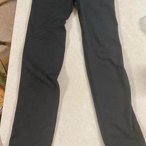 Black Lululemon Capri Leggings